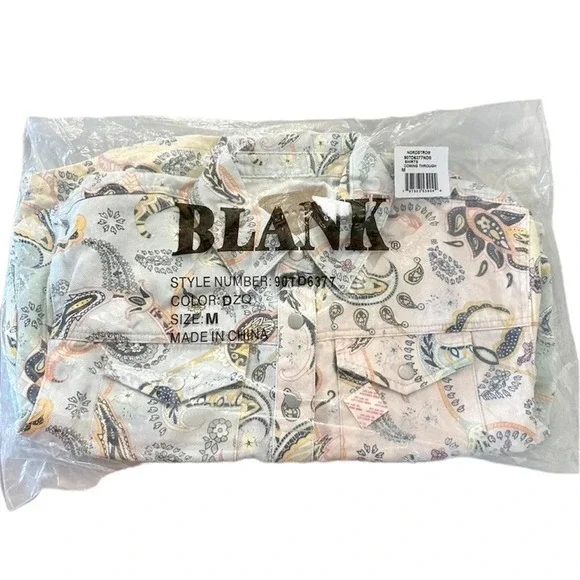 BlankNYC Coming Through Women’s Paisley Print Button Up Denim Jacket Size M NWT - Picture 3 of 11